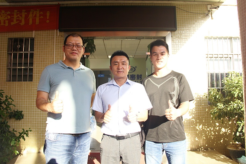 廣州機(jī)械設(shè)備廠家來訪東晟密封